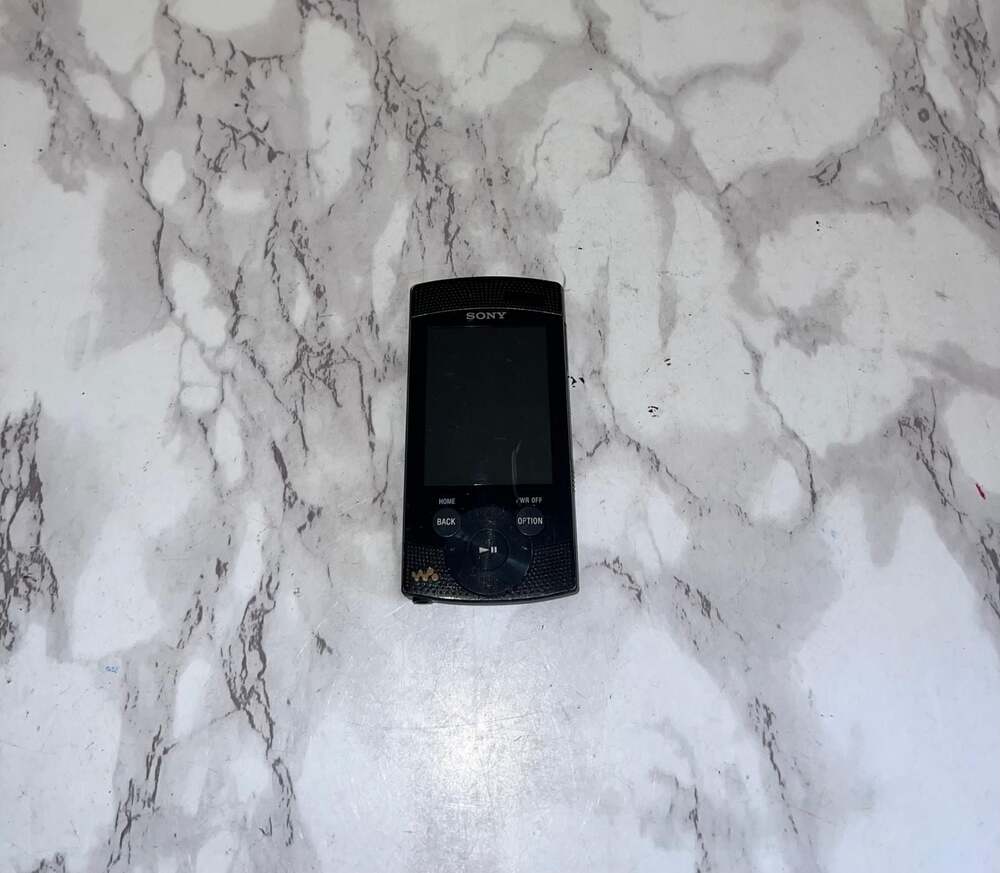Sony Walkman NWZ-S544 8GB Digital Media MP3 Video Player with Built-in Speakers